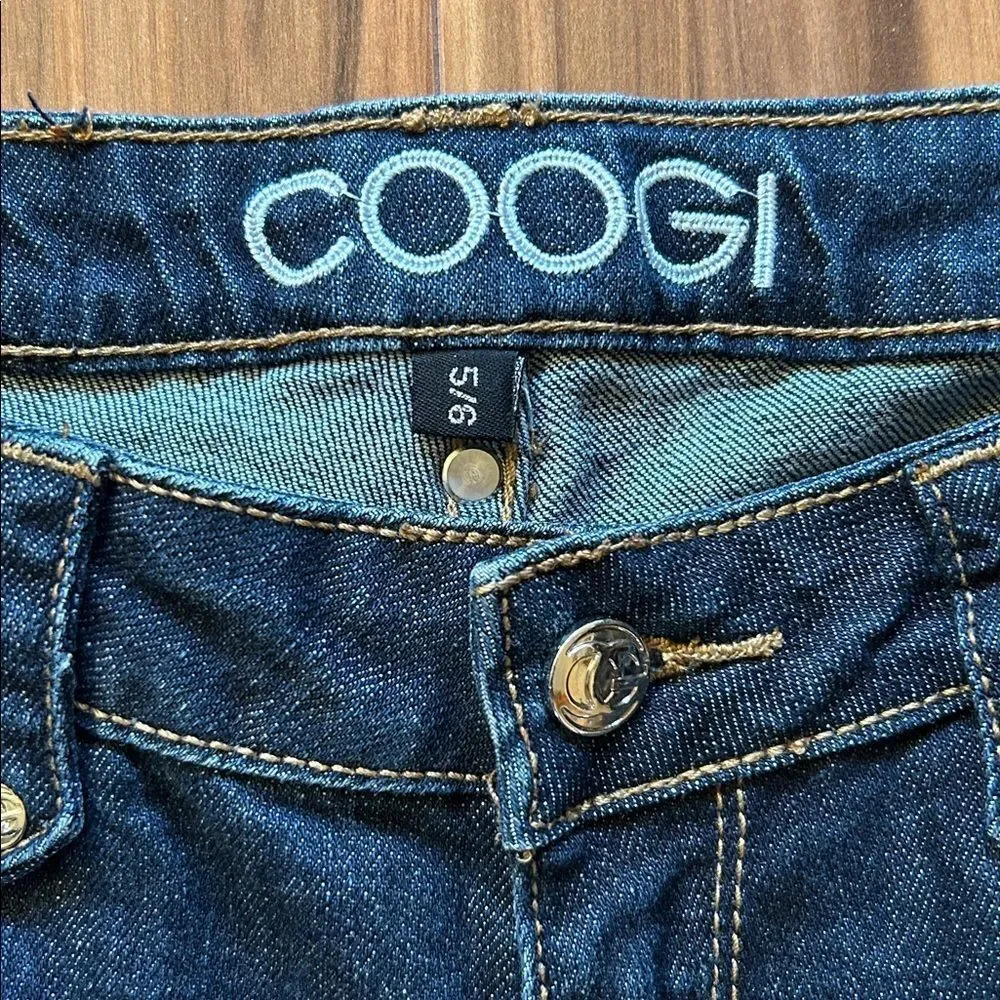 Coogi Dark Wash Capri Jeans